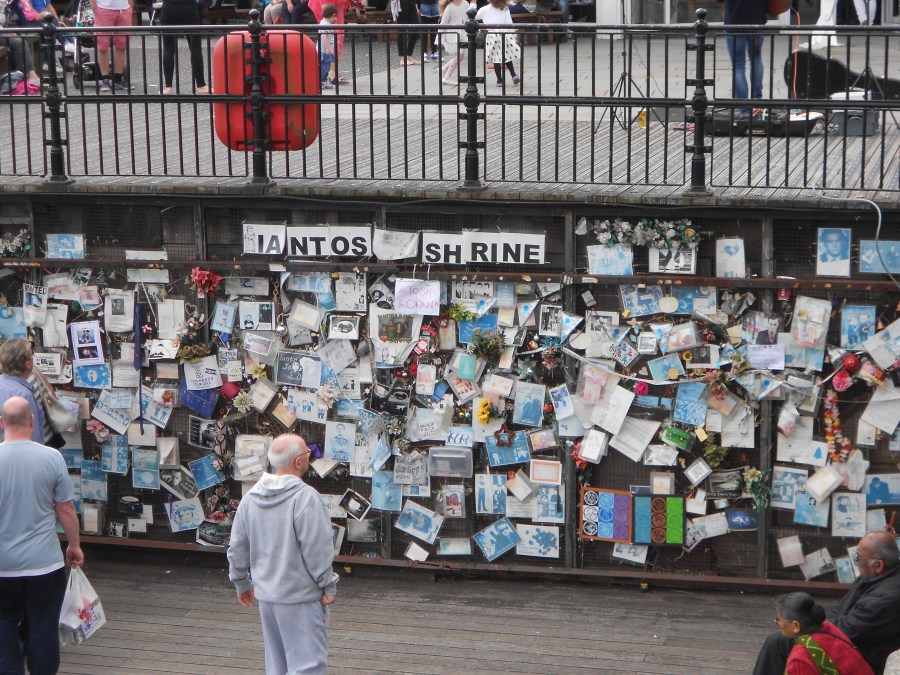 2015 Ianto Shrine